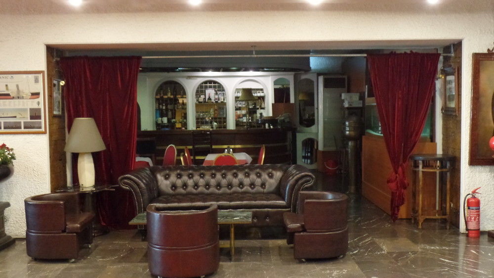 Отель Cavo D' Oro