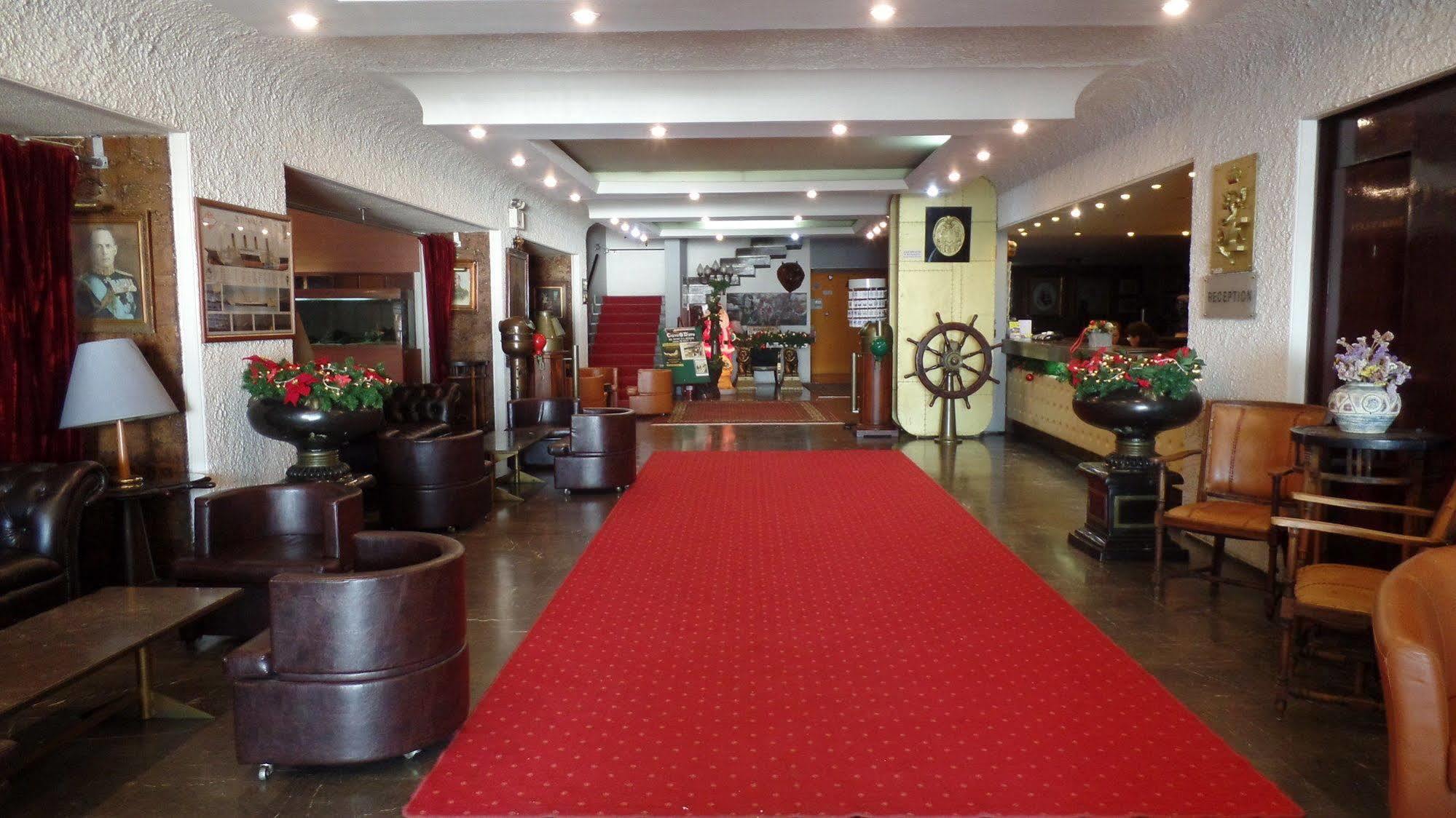 Отель Cavo D' Oro 3*