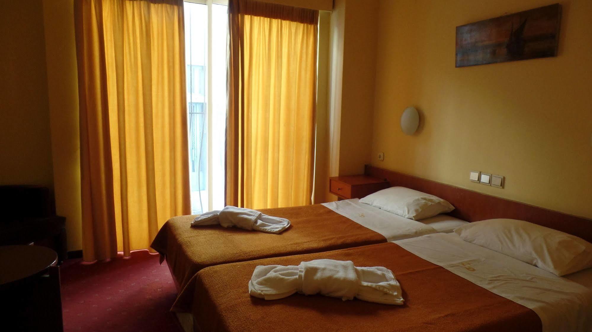 Отель Cavo D' Oro